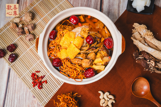 竹笙蟲草百菇湯